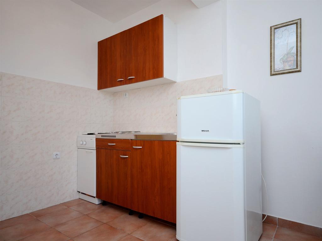 Apartments Marijo Севид Екстериор снимка
