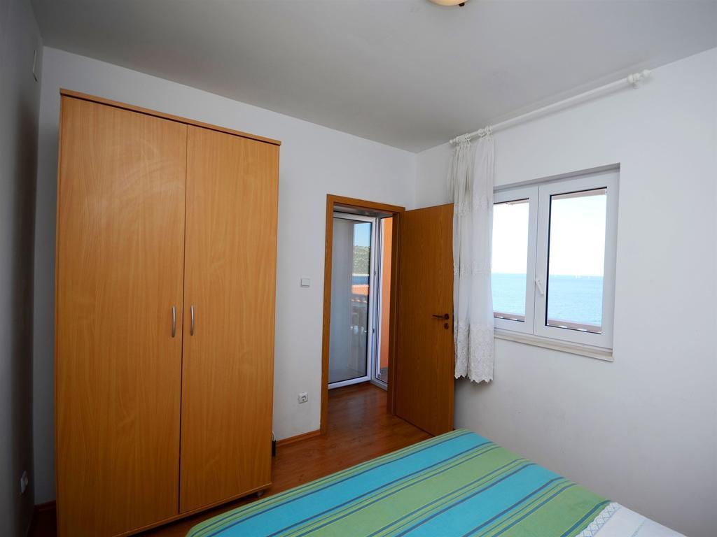 Apartments Marijo Севид Екстериор снимка
