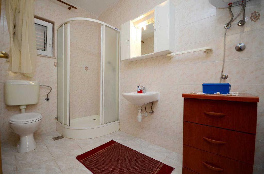 Apartments Marijo Севид Екстериор снимка